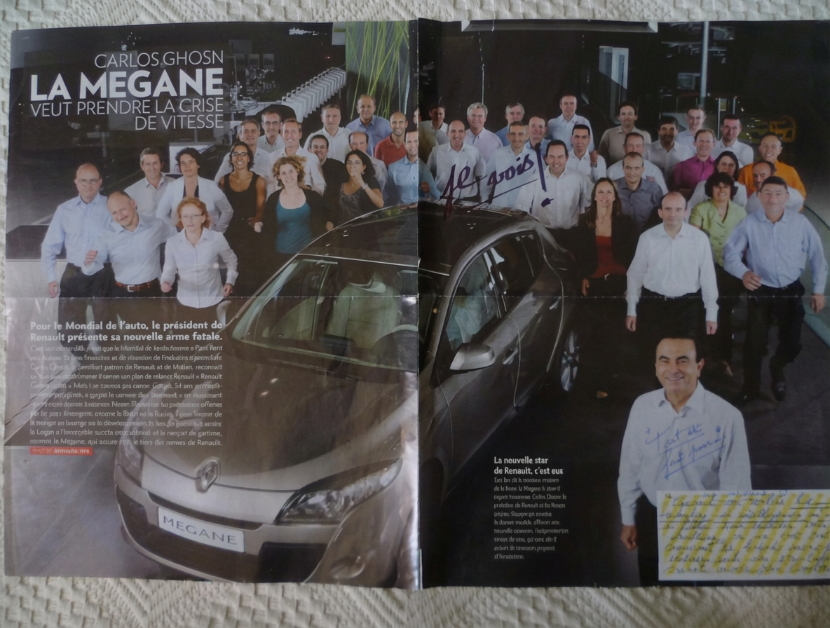 Paris Match du 2 au 8 octobre 2008 (ci-dessous), nous montrant la Mégane 3